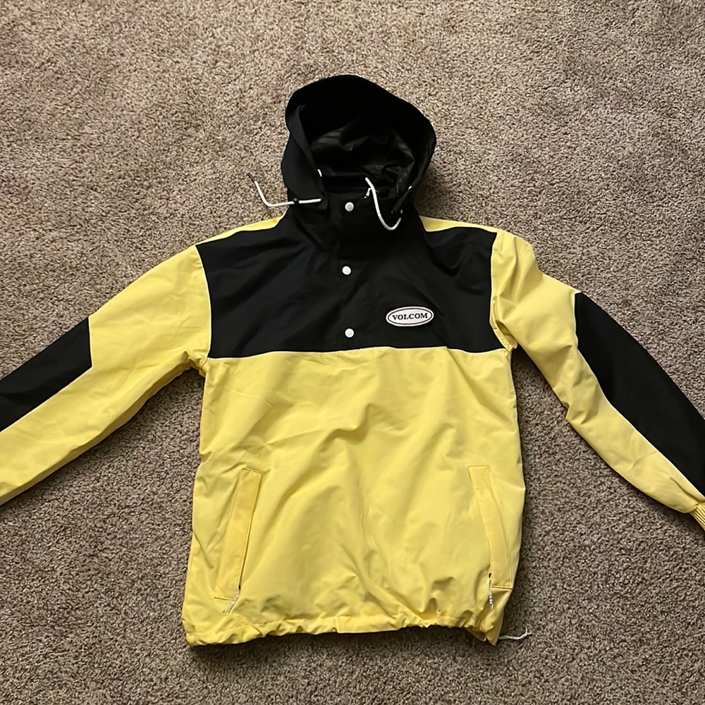 Volcom snow jacket yellow size medium